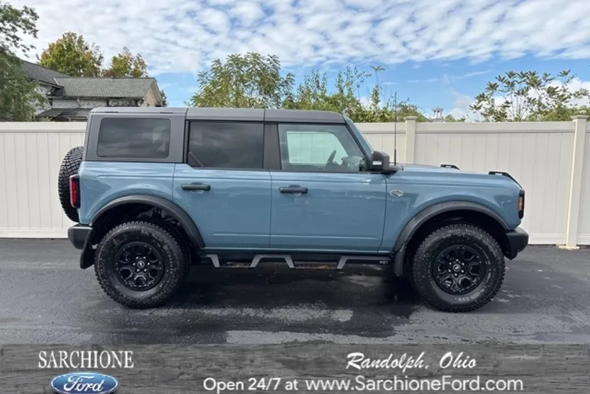 2022 Ford Bronco Base Big Bend Black Diamond Outer Banks Badlands Wildtrak Everglades photo 1