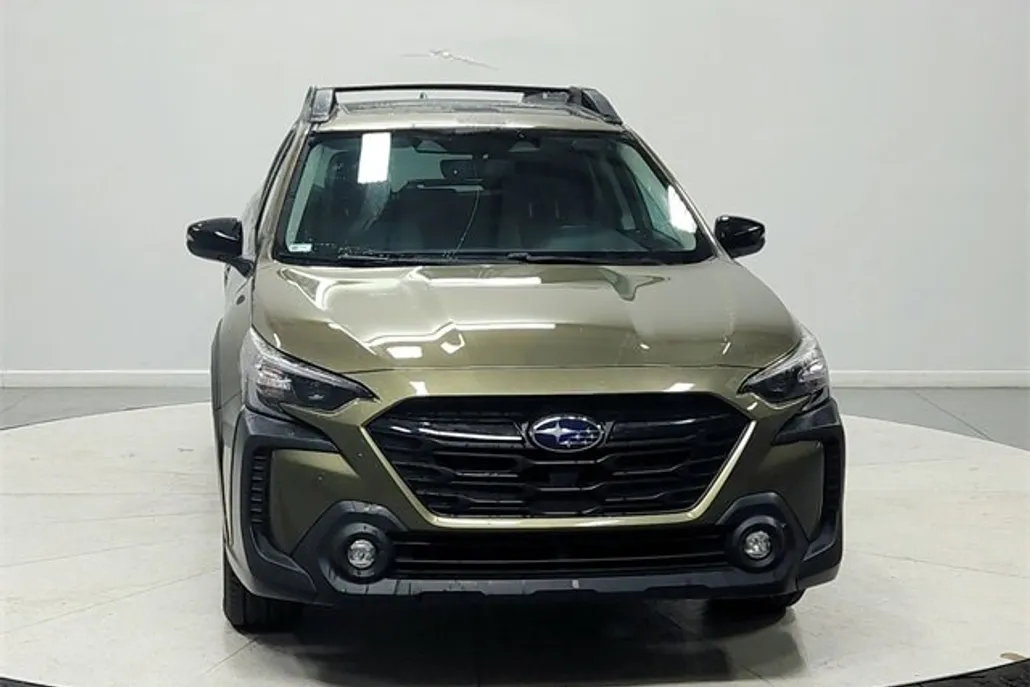 2024 Subaru Outback Onyx Edition photo 1