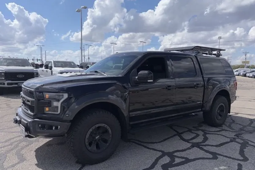 2018 Ford F-150 Raptor photo 1