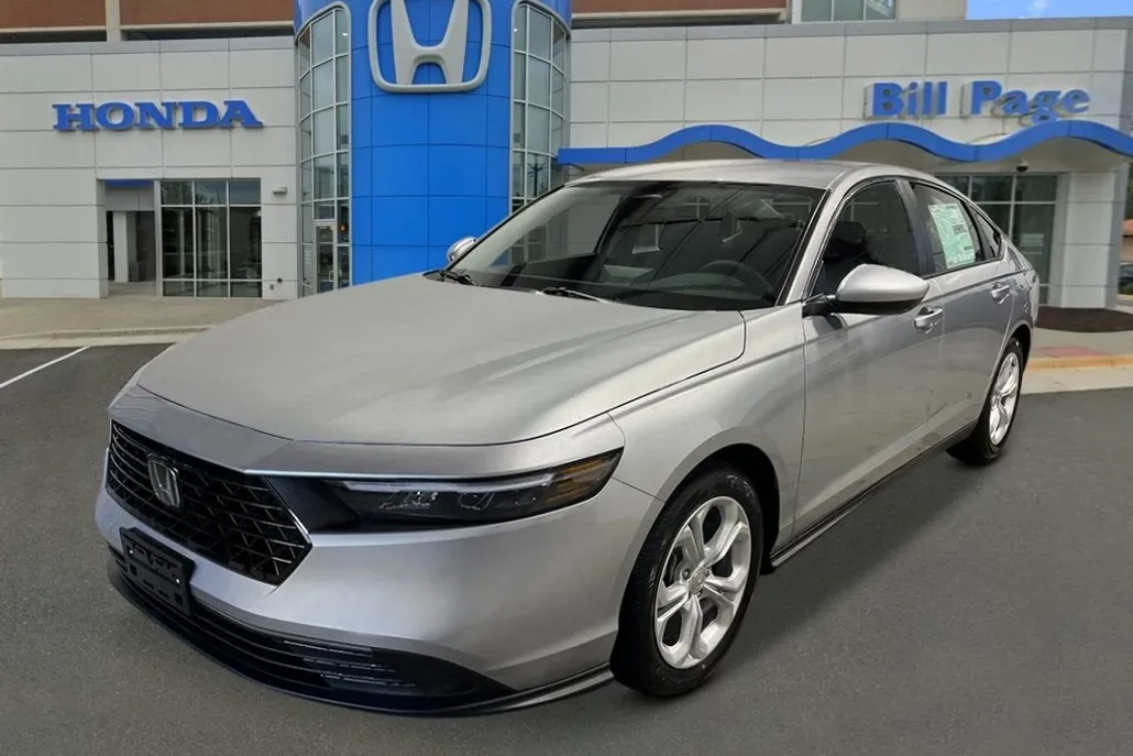 2025 Honda Accord LX photo 1