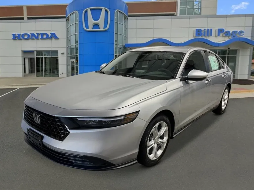 2025 Honda Accord LX photo 1