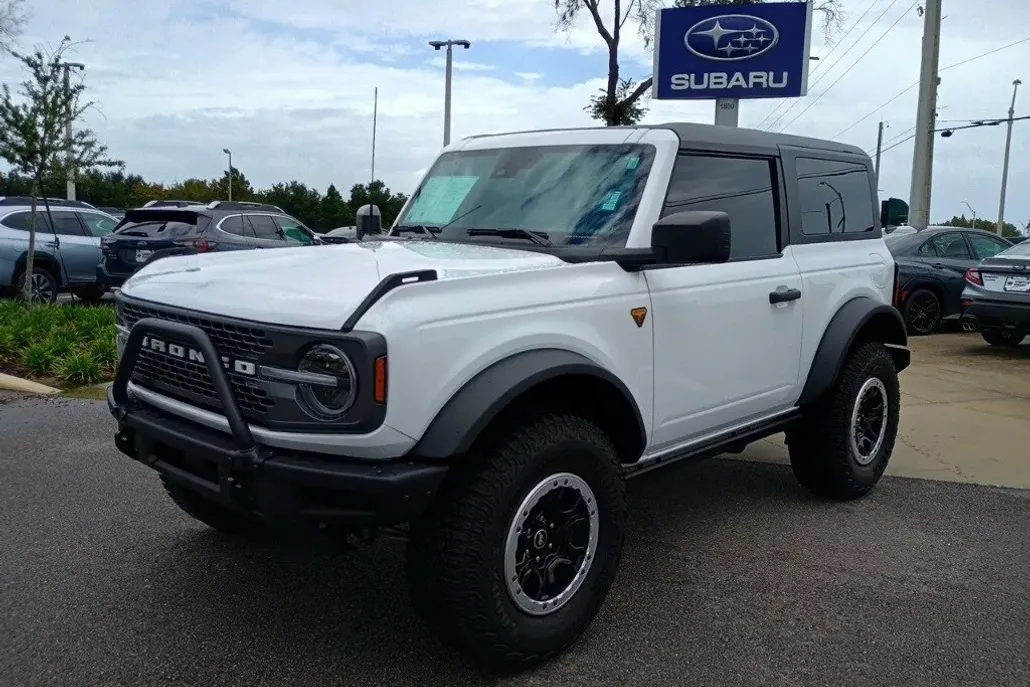 2023 Ford Bronco Badlands photo 1