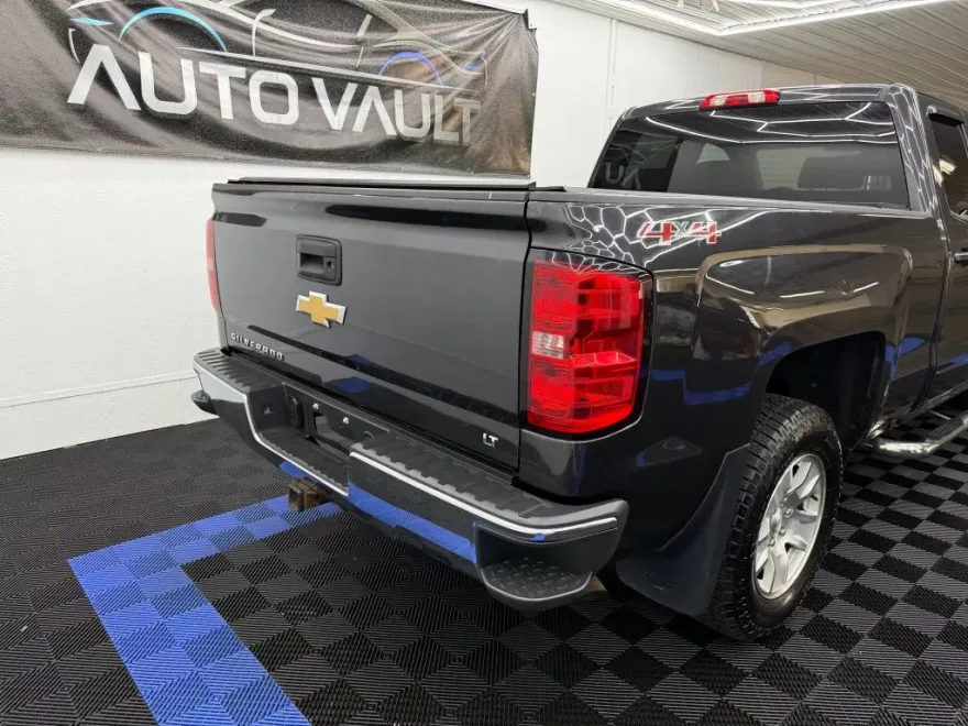 2016 Chevrolet Silverado 1500 LT photo 1