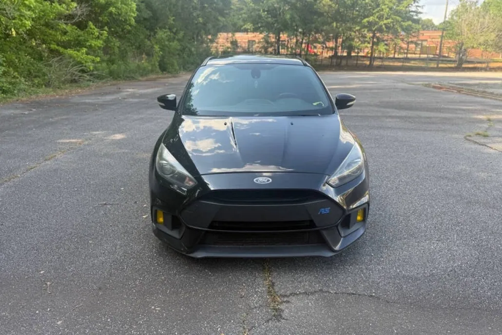 2016 Ford Focus RS photo 1