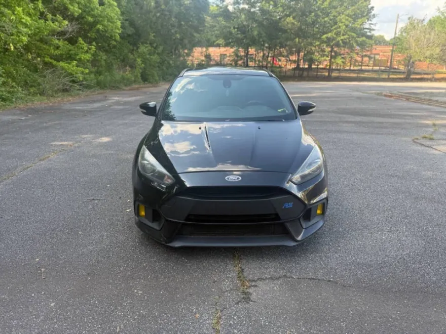 2016 Ford Focus RS photo 1