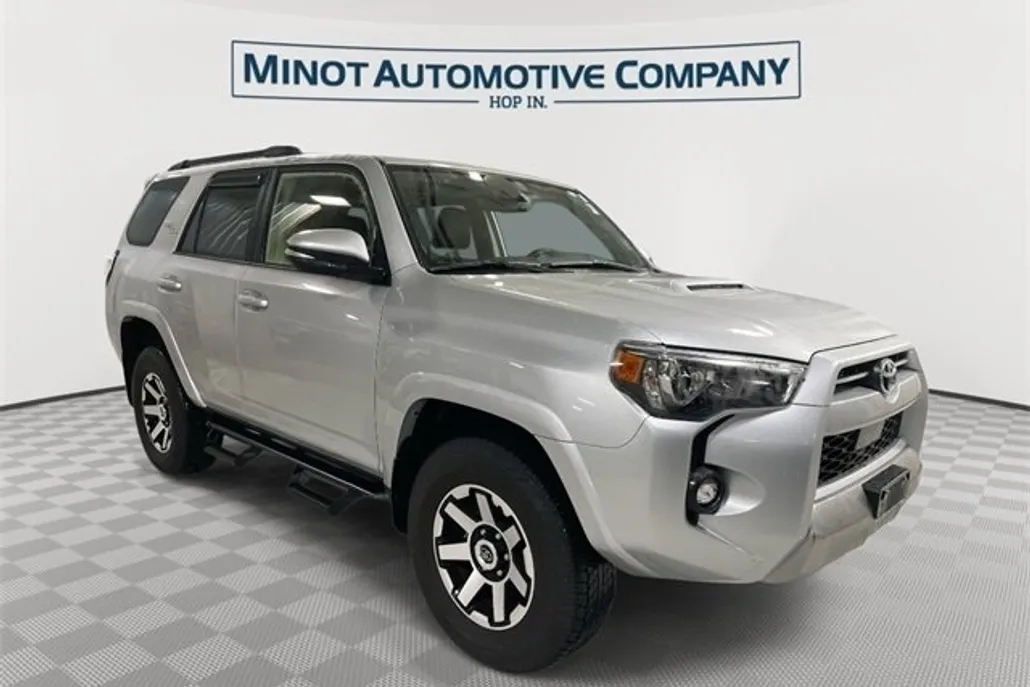 2023 Toyota 4Runner TRD Off-Road Premium photo 1