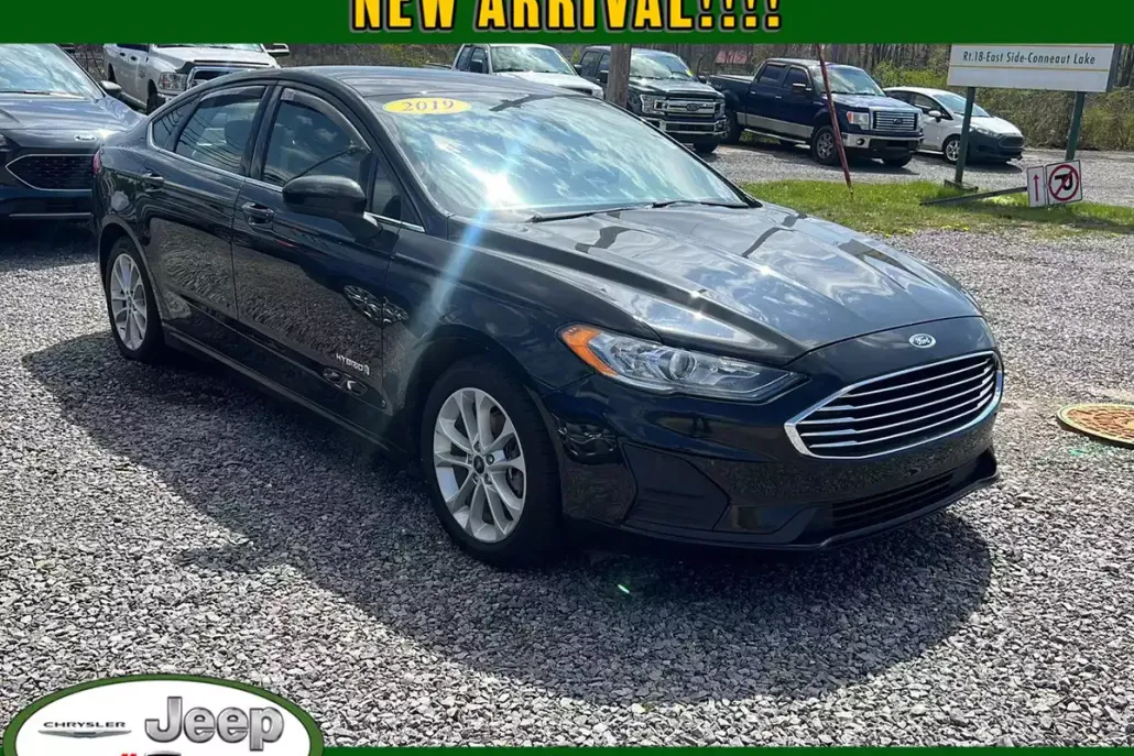 2019 Ford Fusion Hybrid SE photo 1