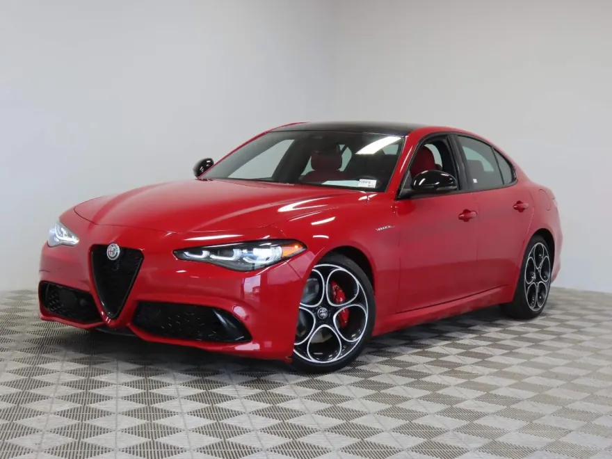 2024 Alfa Romeo Giulia Ti - VELOCE photo 1