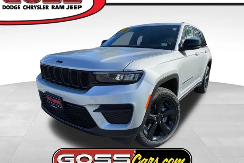2025 Jeep Grand Cherokee Altitude photo 1