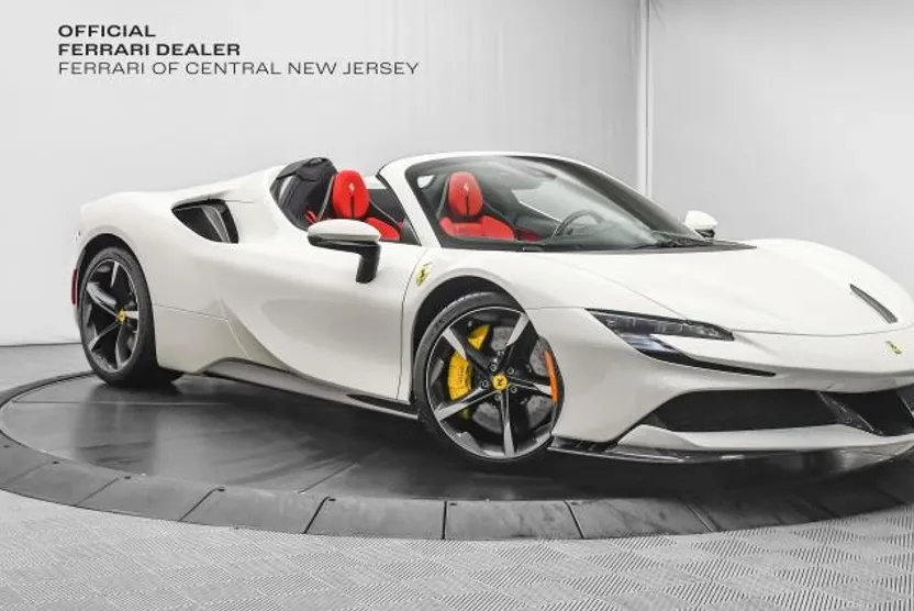 2022 Ferrari SF90 Spider photo 1