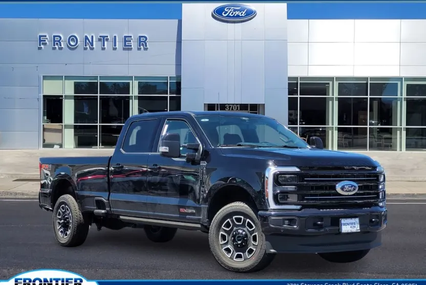 2025 Ford F-350 Platinum photo 1