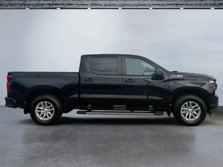 2022 Chevrolet Silverado 1500 RST photo 1