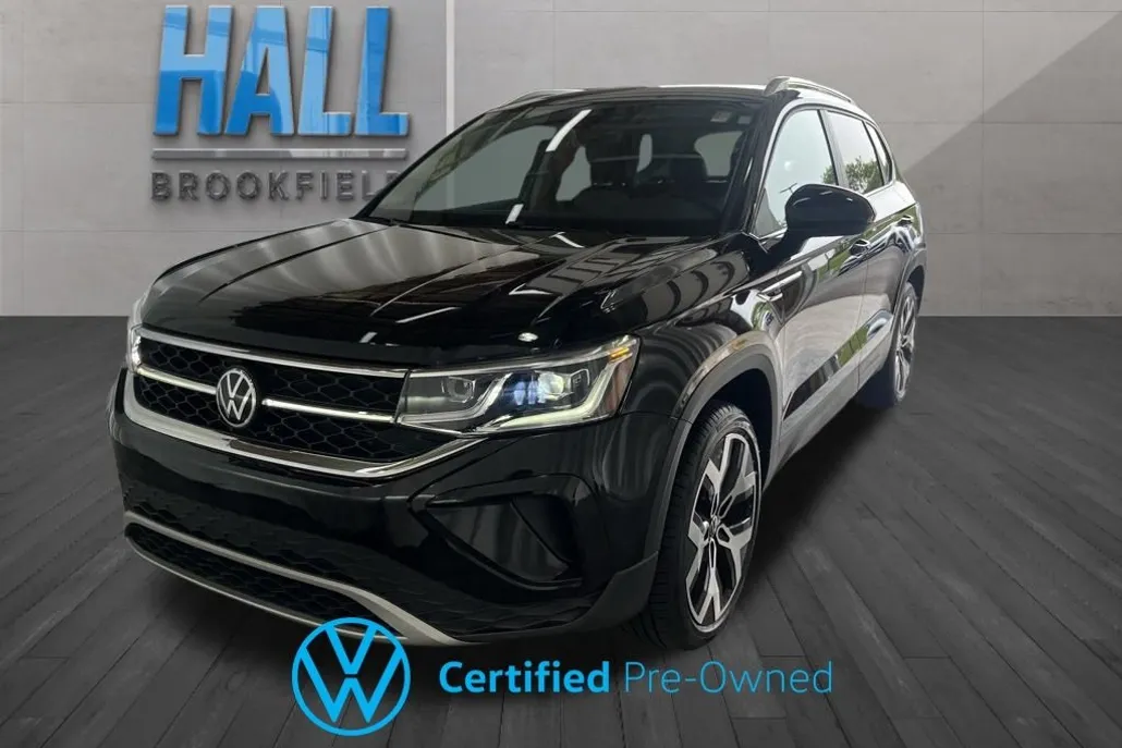 2022 Volkswagen Taos SEL photo 1