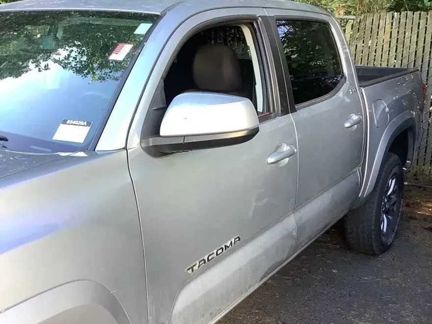 2019 Toyota Tacoma SR5 V6 photo 1