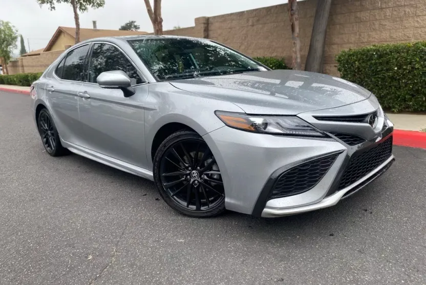 2023 Toyota Camry XSE photo 1