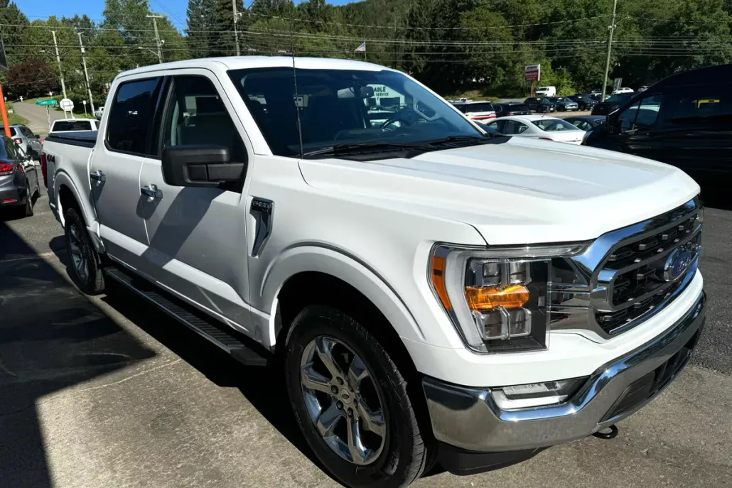 2022 Ford F-150 XLT photo 1
