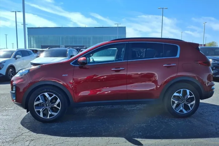 2021 Kia Sportage EX photo 1
