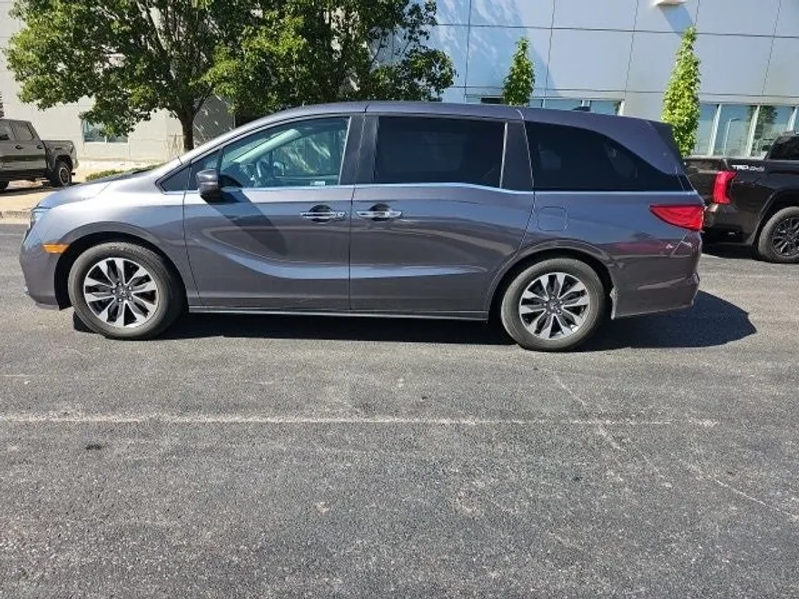 2023 Honda Odyssey EX-L photo 1