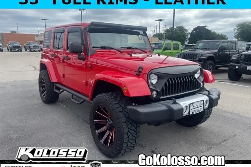 2015 Jeep Wrangler Unlimited Sahara photo 1