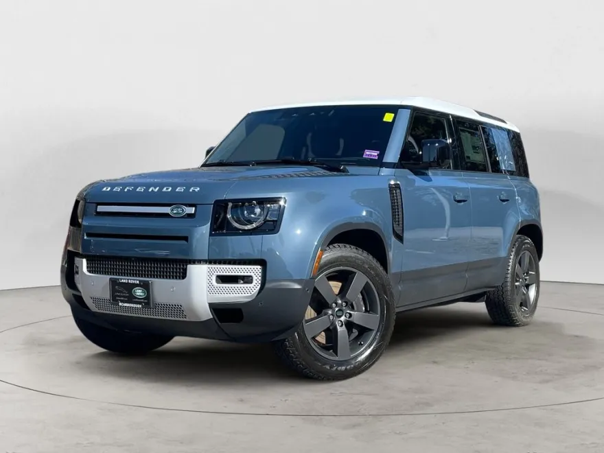 2024 Land Rover Defender 110 SE photo 1