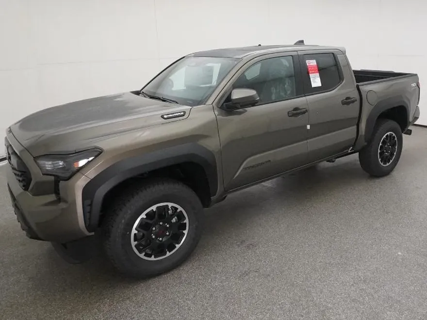 2025 Toyota Tacoma TRD Off-Road 4x4 Double Cab photo 1