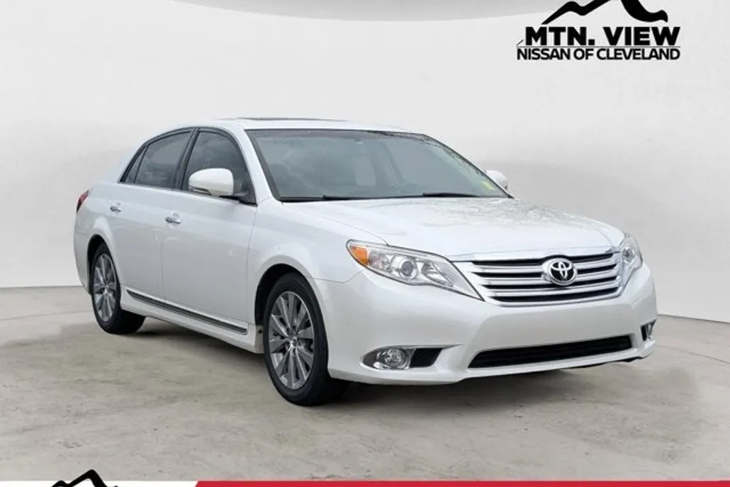 2012 Toyota Avalon Base photo 1