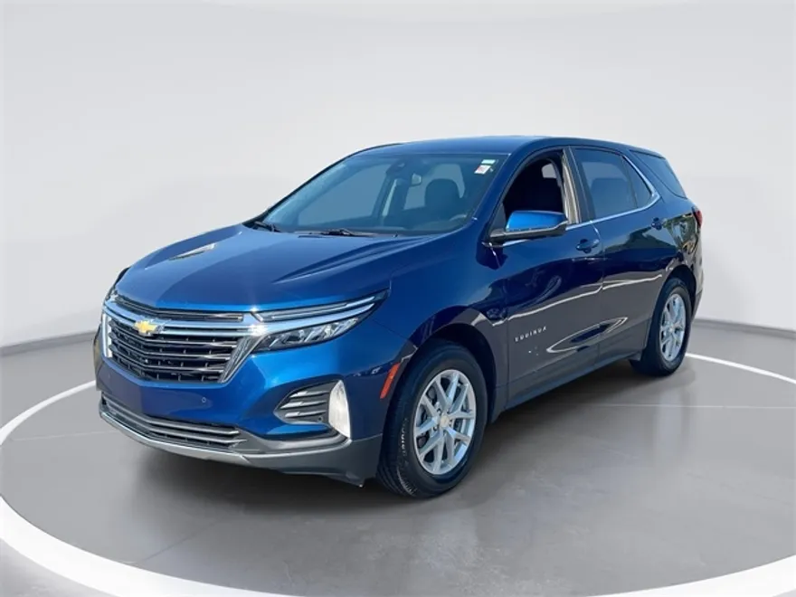 2022 Chevrolet Equinox LT photo 1