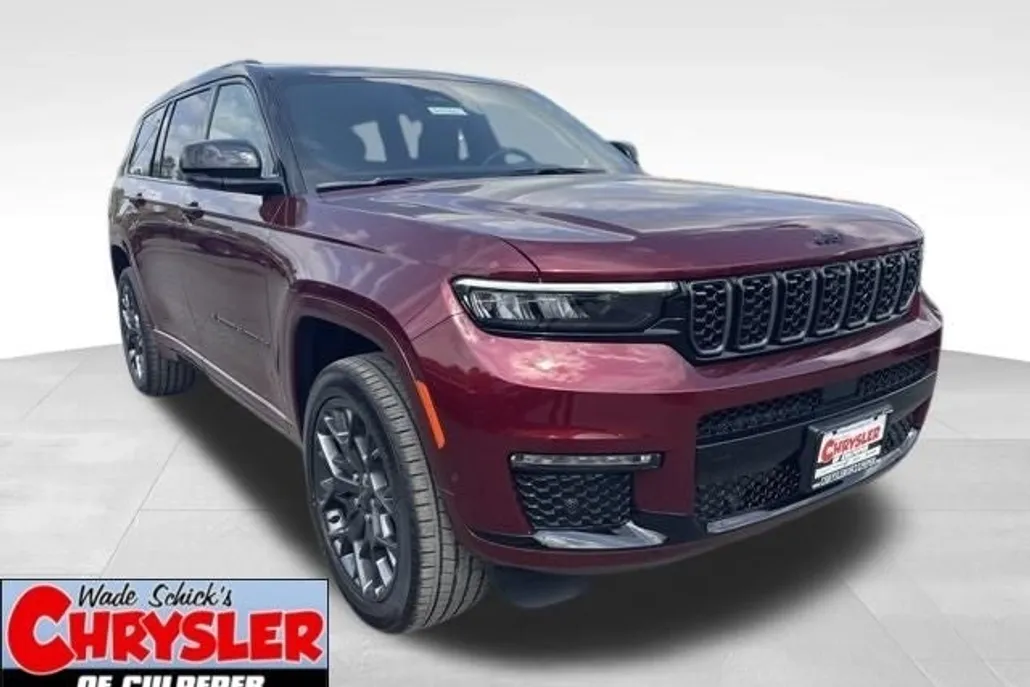 2025 Jeep Grand Cherokee L Summit photo 1