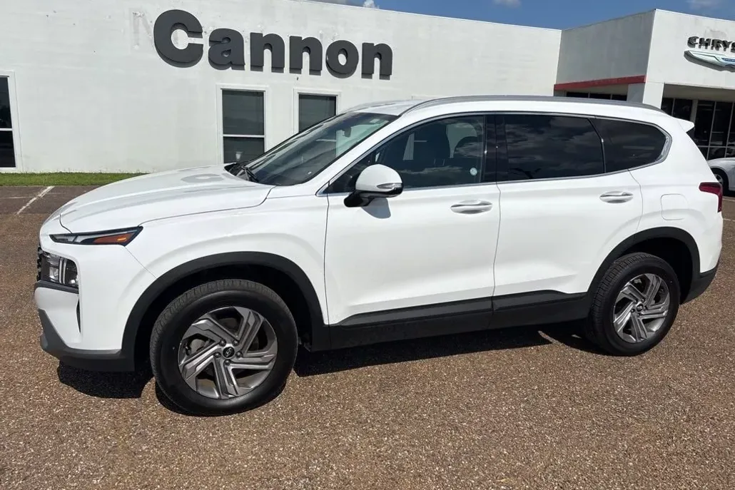 2023 Hyundai Santa Fe SEL photo 1