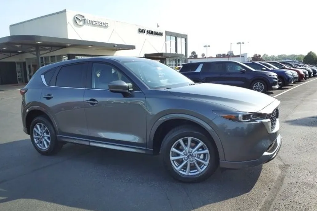 2025 Mazda CX-5 2.5 S Preferred photo 1