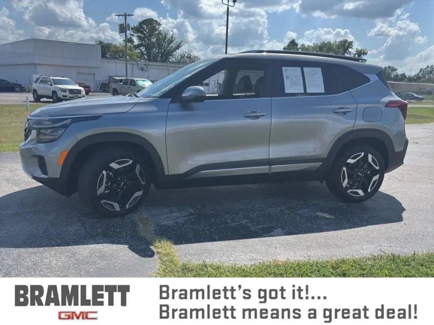 2024 Kia Seltos SX photo 1