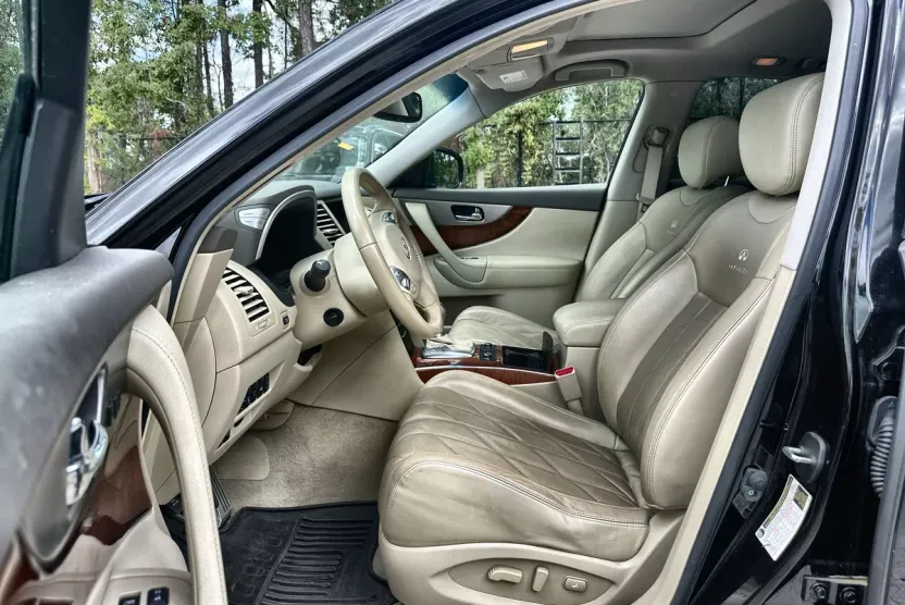 2012 Infiniti FX35 photo 1