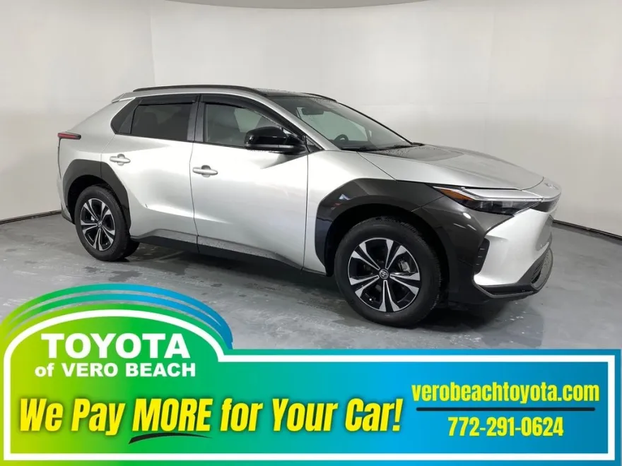 2024 Toyota bZ4X XLE photo 1