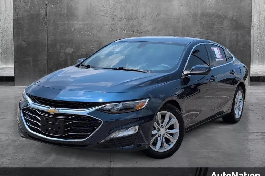2022 Chevrolet Malibu 1LT photo 1
