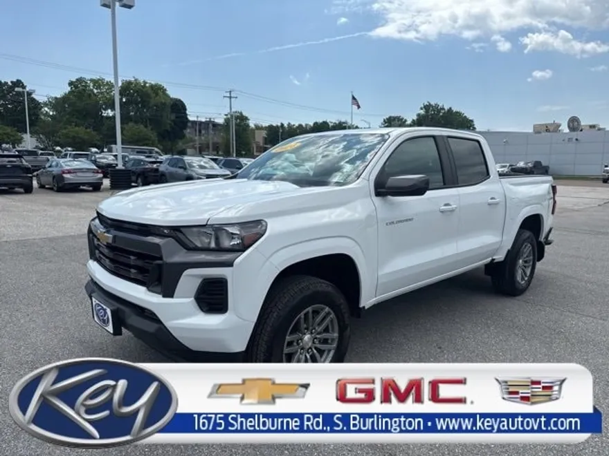 2024 Chevrolet Colorado LT photo 1