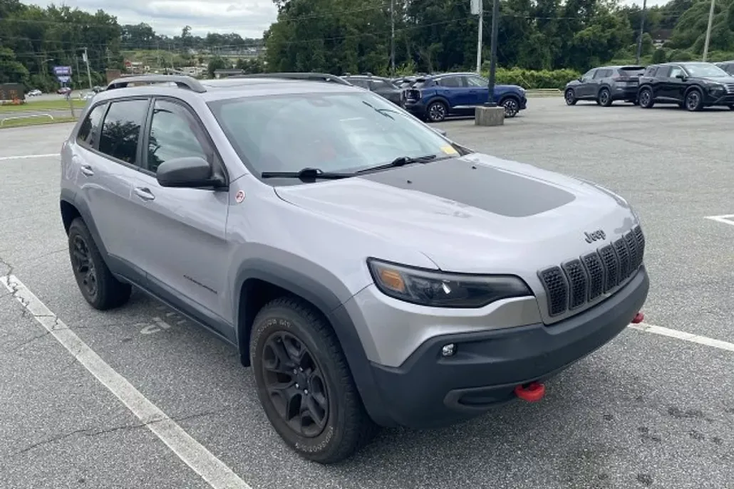 2019 Jeep Cherokee Trailhawk photo 1