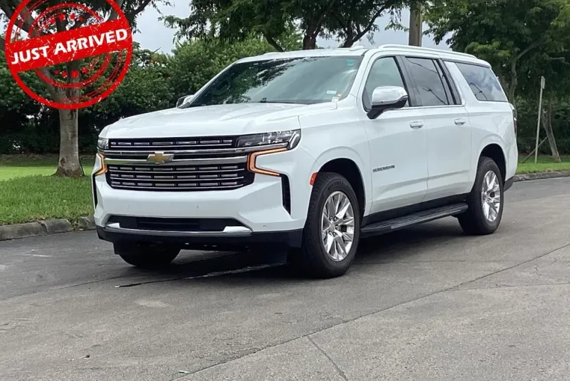 2023 Chevrolet Suburban Premier photo 1