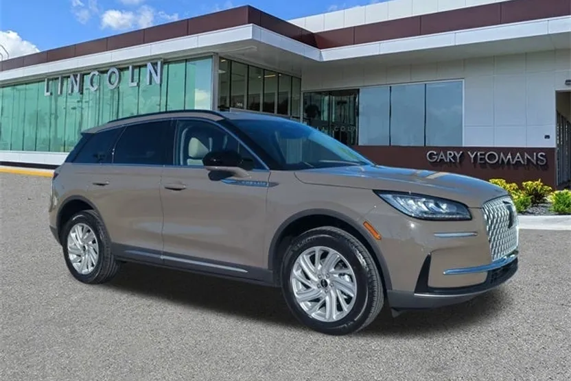 2026 Lincoln Corsair Premiere photo 1