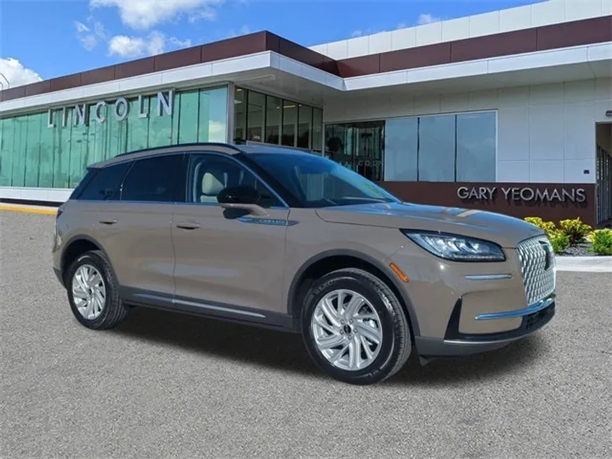 2026 Lincoln Corsair Premiere photo 1