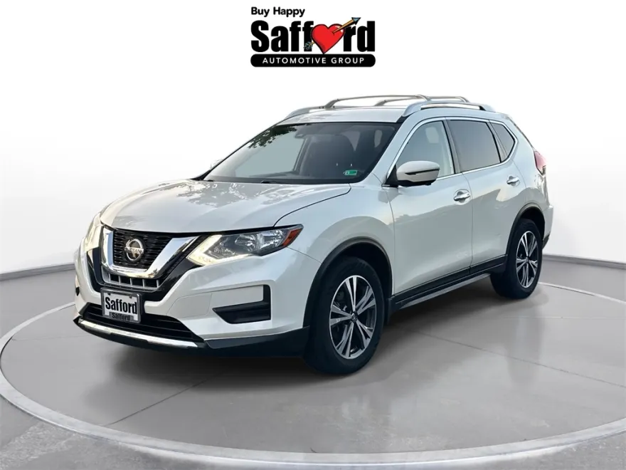 2019 Nissan Rogue SV photo 1
