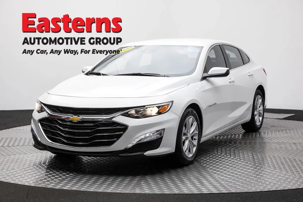 2023 Chevrolet Malibu 1LT photo 1