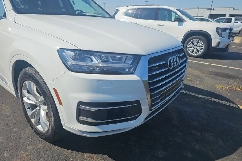 2018 Audi Q7 Premium Plus photo 1