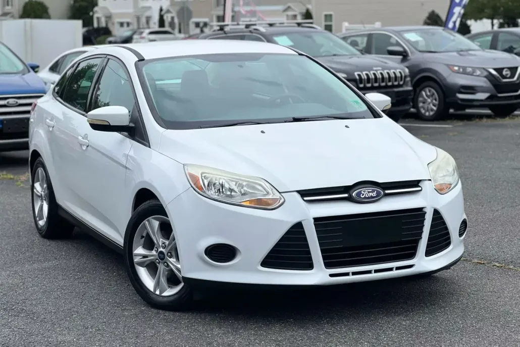 2014 Ford Focus Sedan photo 1