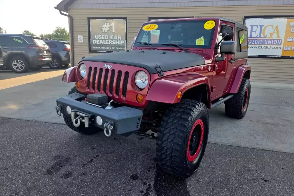 2012 Jeep Wrangler Sahara photo 1