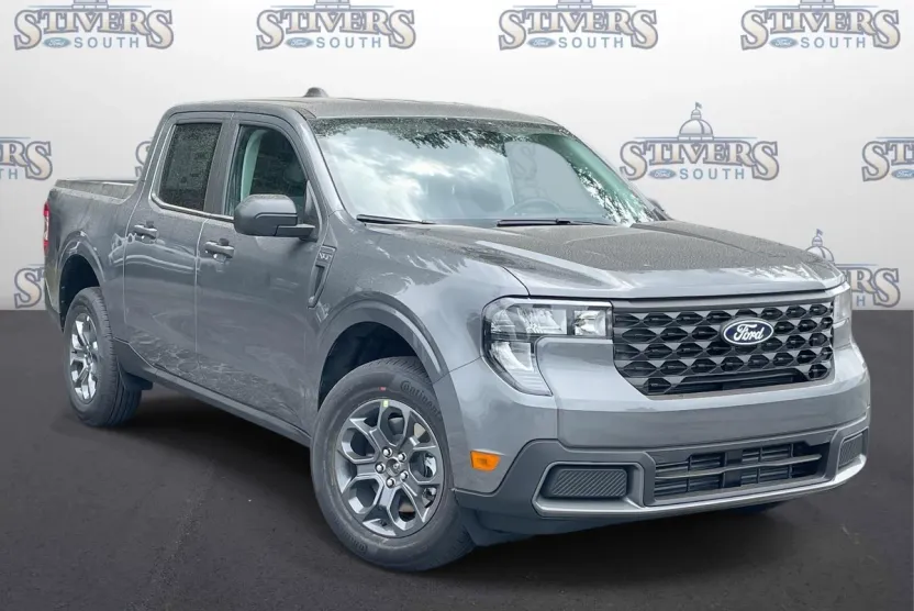 2025 Ford Maverick XLT photo 1