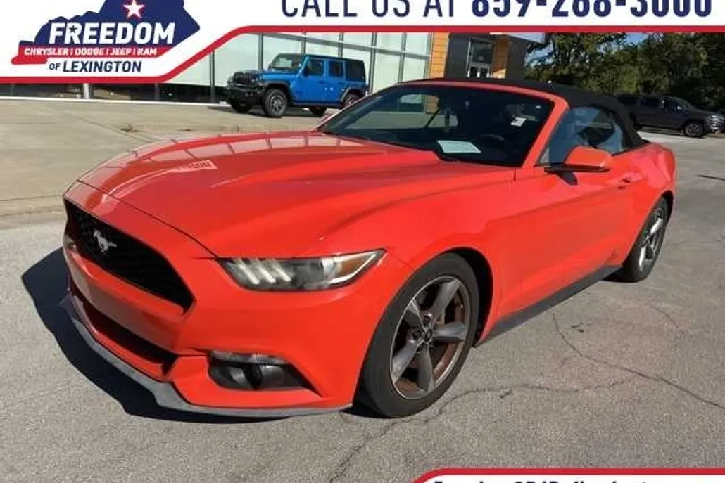 2015 Ford Mustang V6 Convertible photo 1