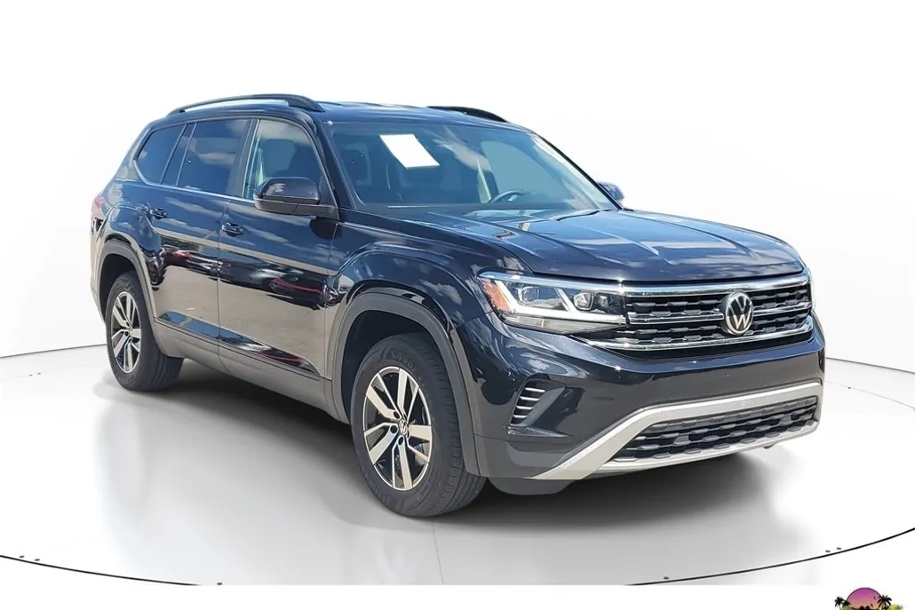 2022 Volkswagen Atlas SE photo 1