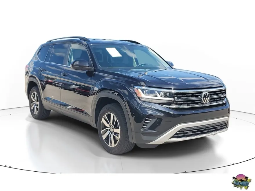 2022 Volkswagen Atlas SE photo 1