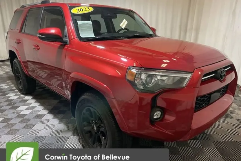 2023 Toyota 4Runner SR5 Premium photo 1