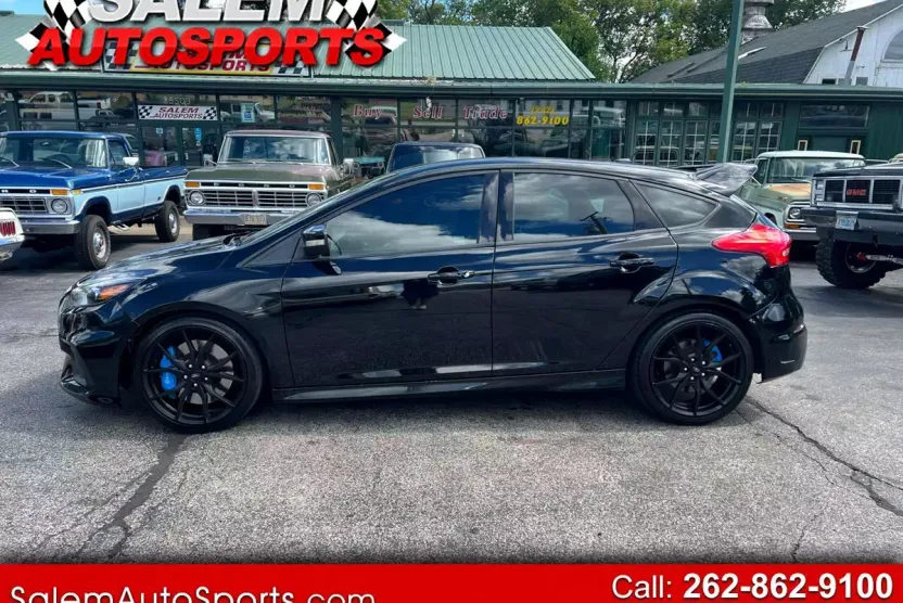 2017 Ford Focus RS photo 1